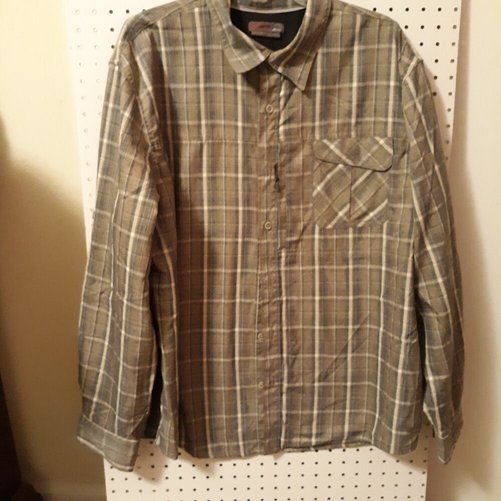 Wrangler Outdoors Mens Shirt XL Plaid Button Up Roll Tab Sleeve Grays Tans